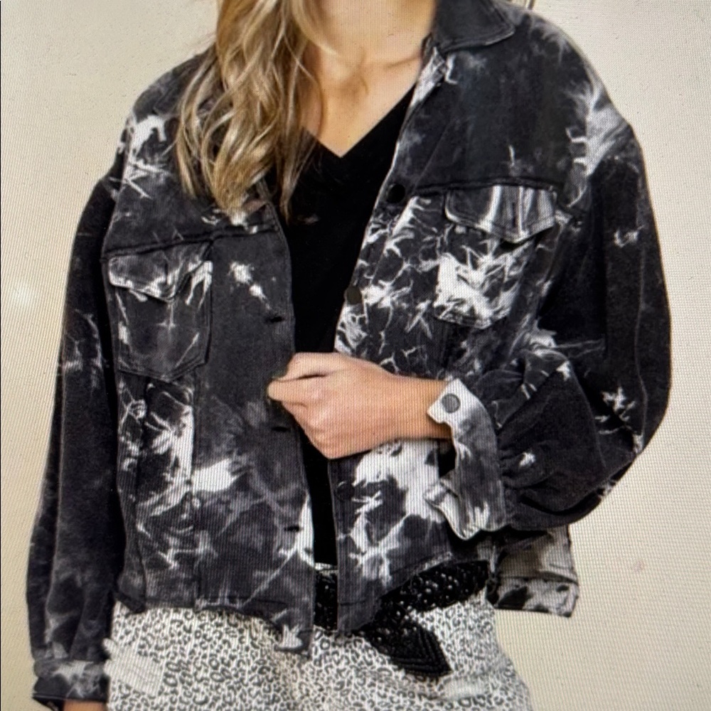 POL Charcoal Tie-Dye Oversized Cropped Jean Style Jacket Size Large